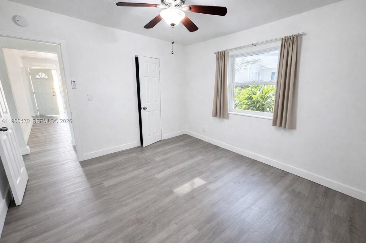 3450 Sw 7th St #3450 - Photo 4 of 7