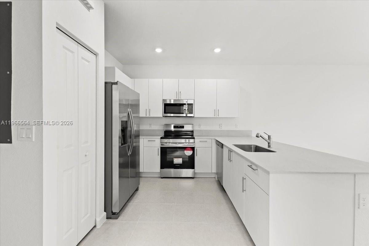 35779 Sw 178th Ct #35779 - Photo 7 of 37