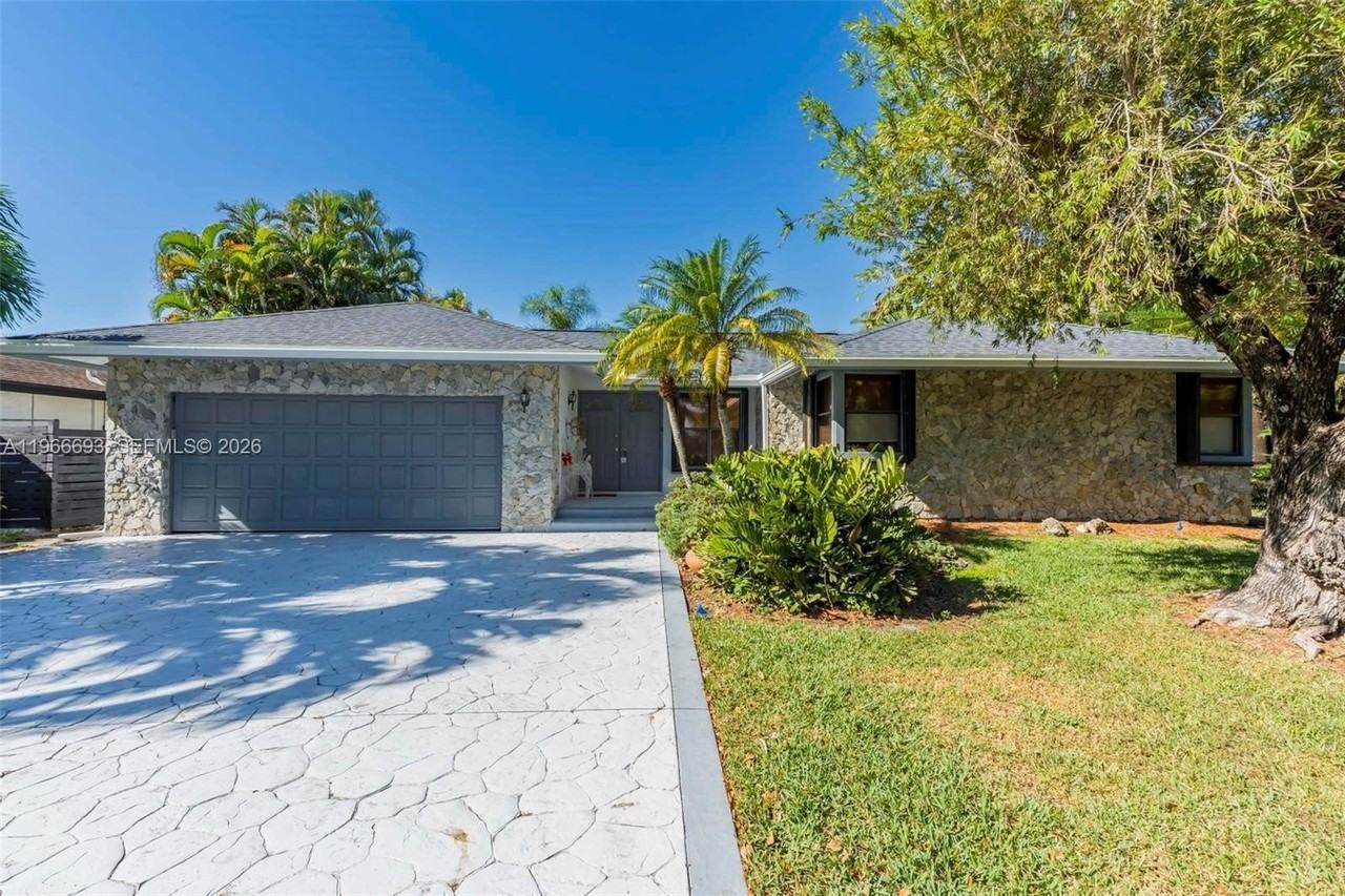 4500 Nw 113th Ter #0 - Photo 3 of 50