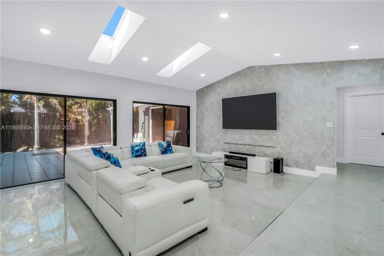 4500 Nw 113th Ter #0 - Photo 4 of 50