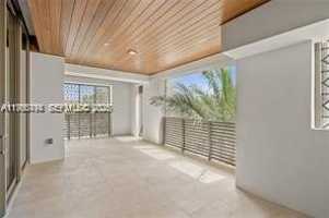 featured image of 515 Valencia Ave #303