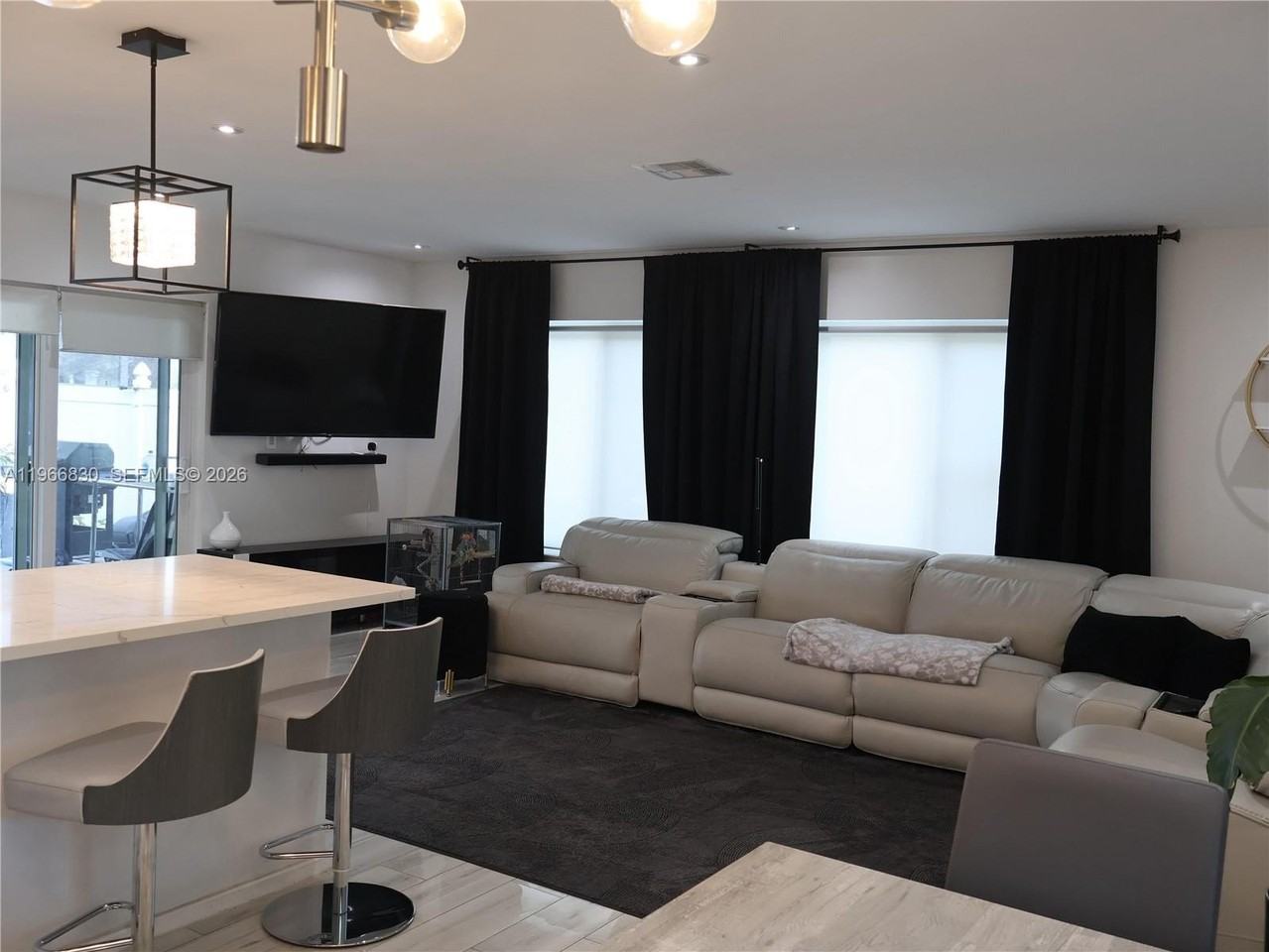 5505 Sw 9th St #0 - Photo 6 of 50