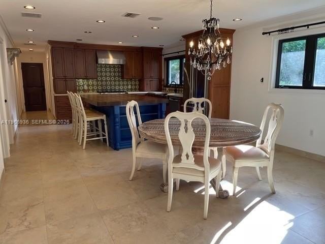 721 Tibidabo Ave - Photo 7 of 39