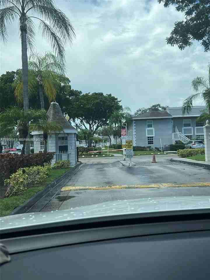 430 Ne 210th Circle Ter #203-3 - Photo 2 of 3