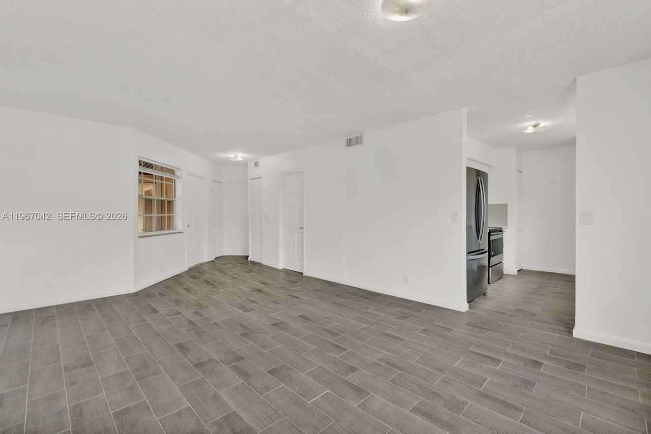 8621 Sw 5th St #201 - Photo 3 of 11