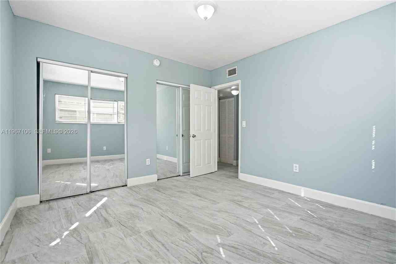 7530 Dickens Ave #2 - Photo 5 of 12