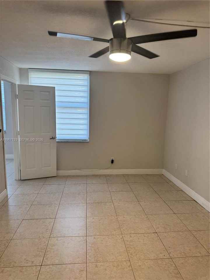 14421 N Kendall Dr #105M - Photo 6 of 22