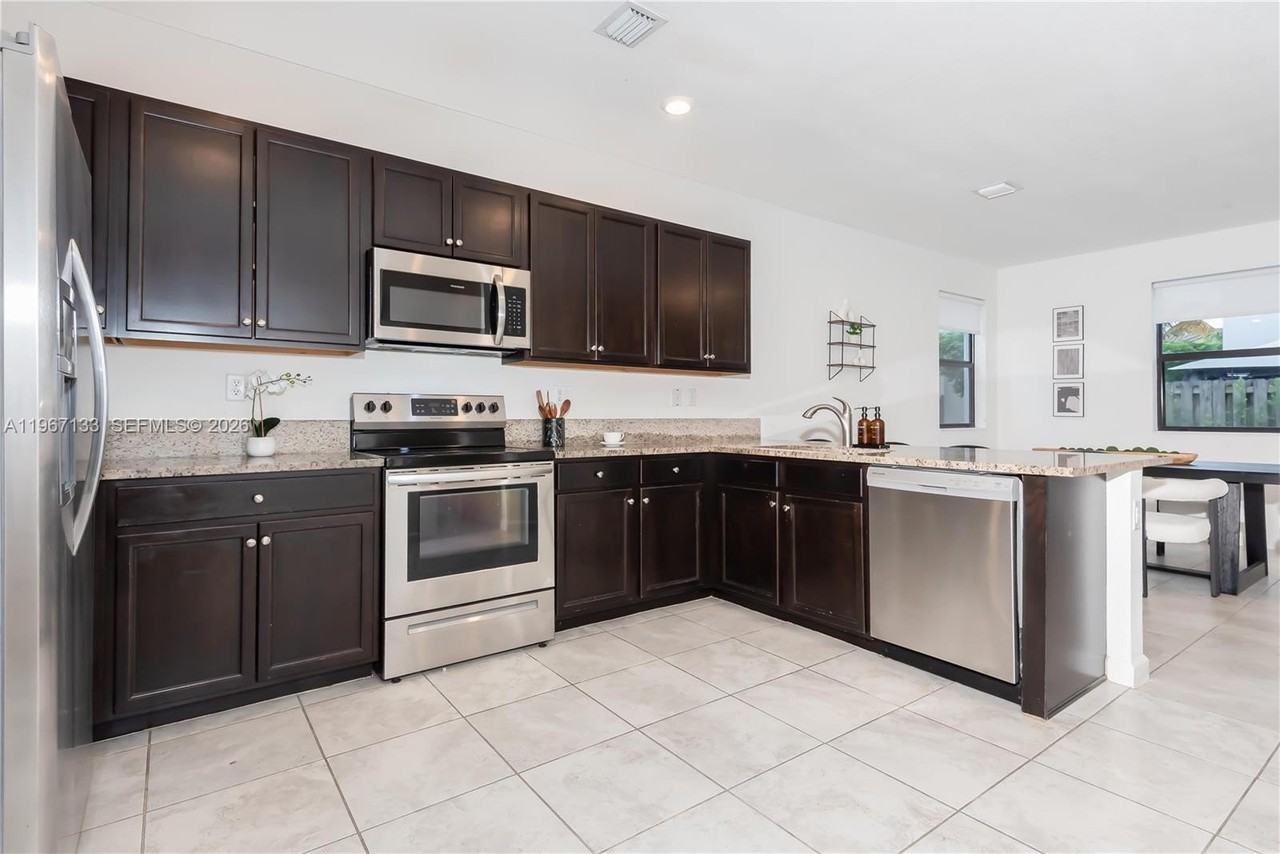 25128 Sw 113th Pl - Photo 6 of 39