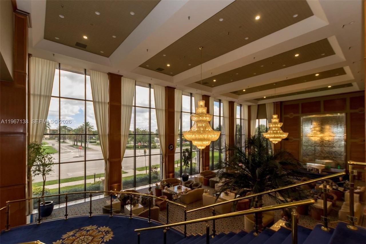 950 Sw 138th Ave #111B - Photo 4 of 17