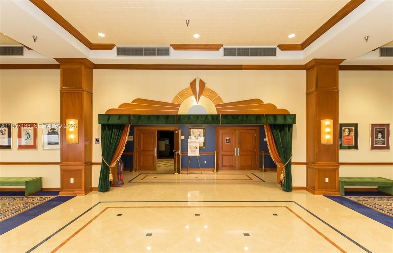 950 Sw 138th Ave #111B - Photo 5 of 17