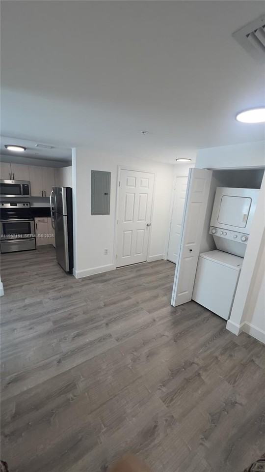 50 Menores Ave #512 - Photo 6 of 11