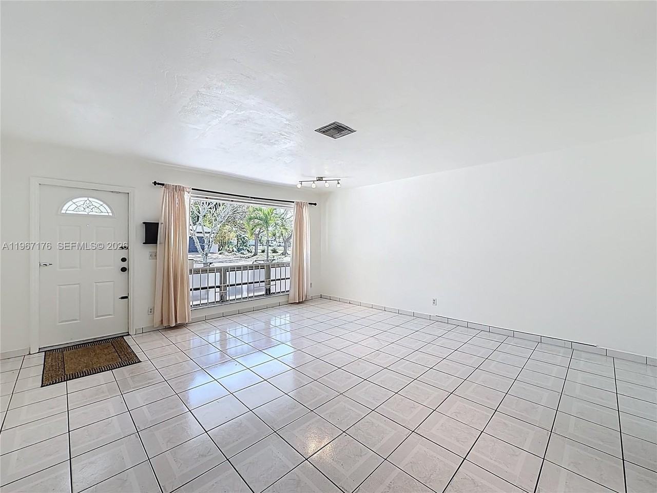 450 S Highland Ct #1 - Photo 7 of 48