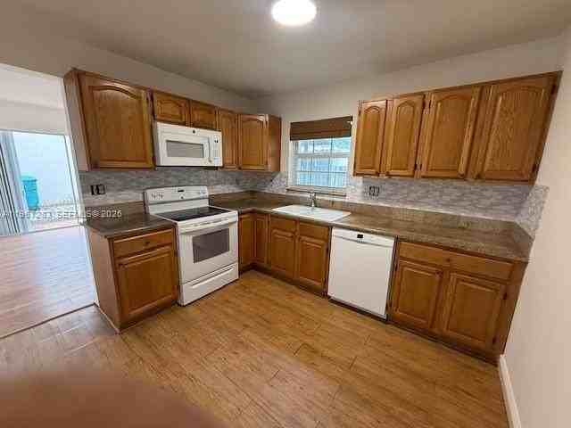 12803 Sw 146th Ter - Photo 3 of 21