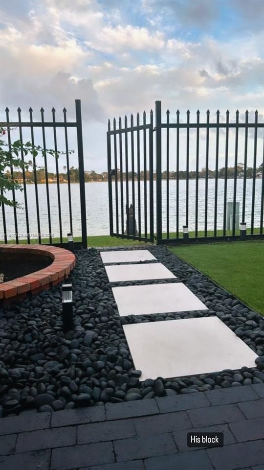 19217 Nw 64th Ct #0 - Photo 4 of 36