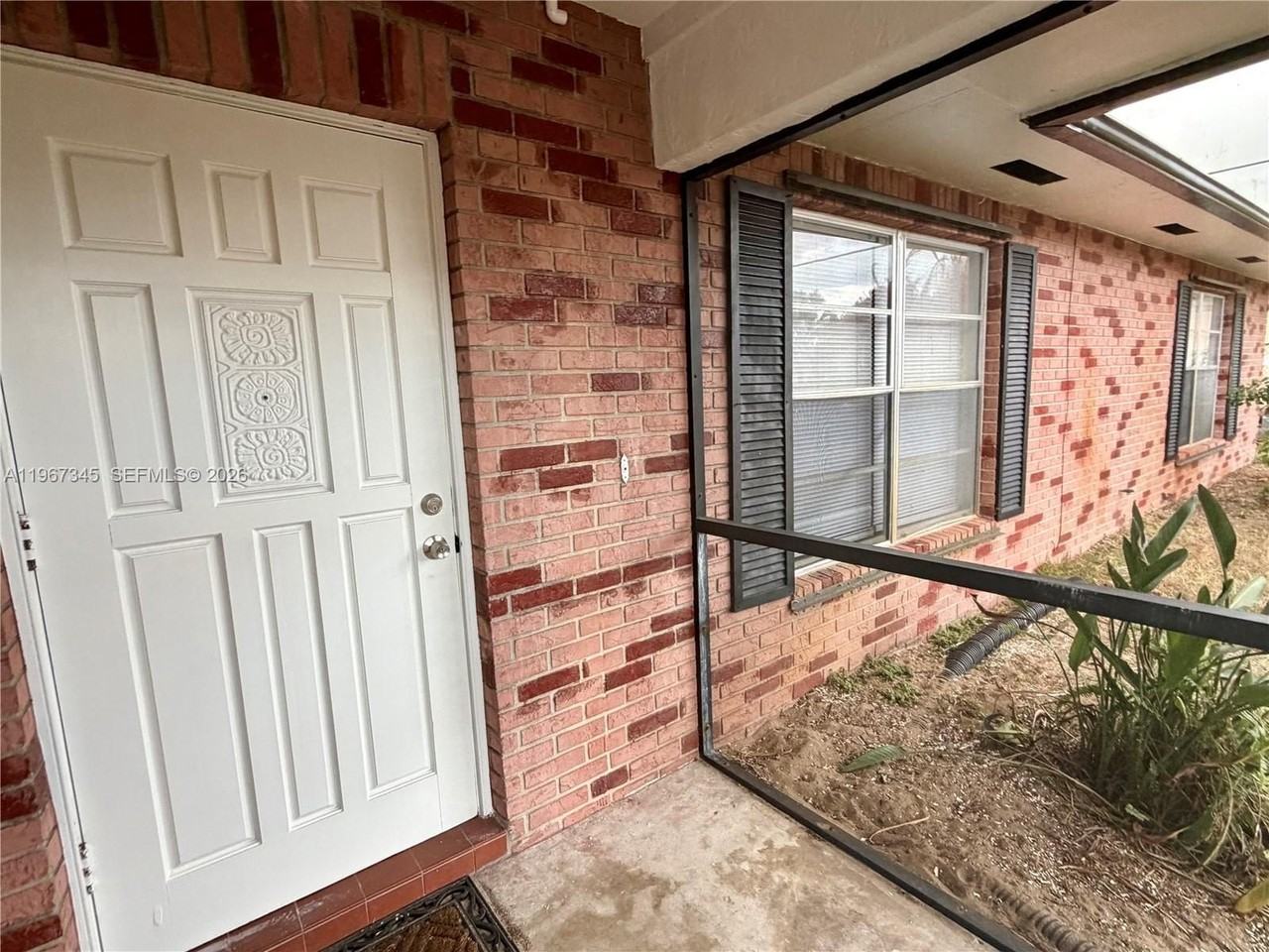 1434 Se Concha St #1434 - Photo 2 of 27