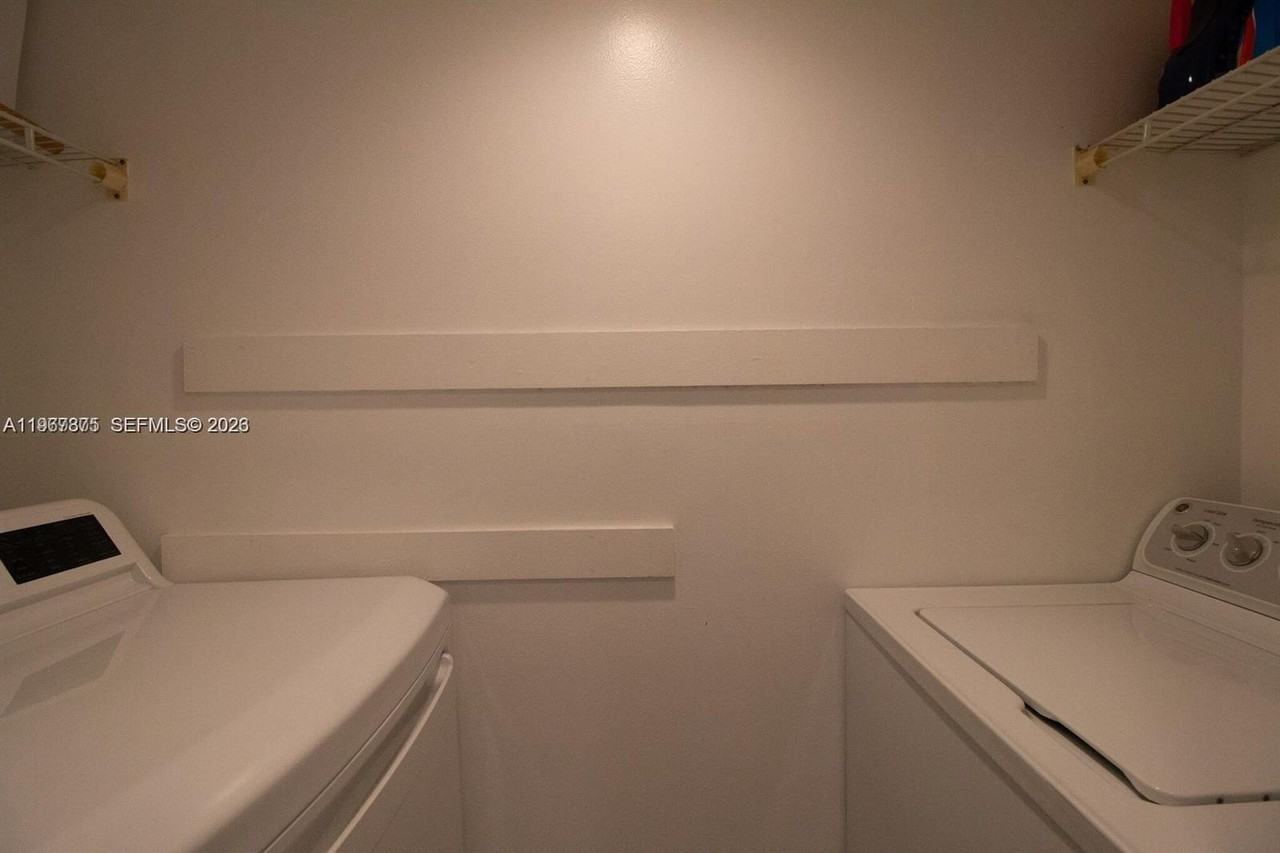 351 Lake Arbor Dr - Photo 5 of 15