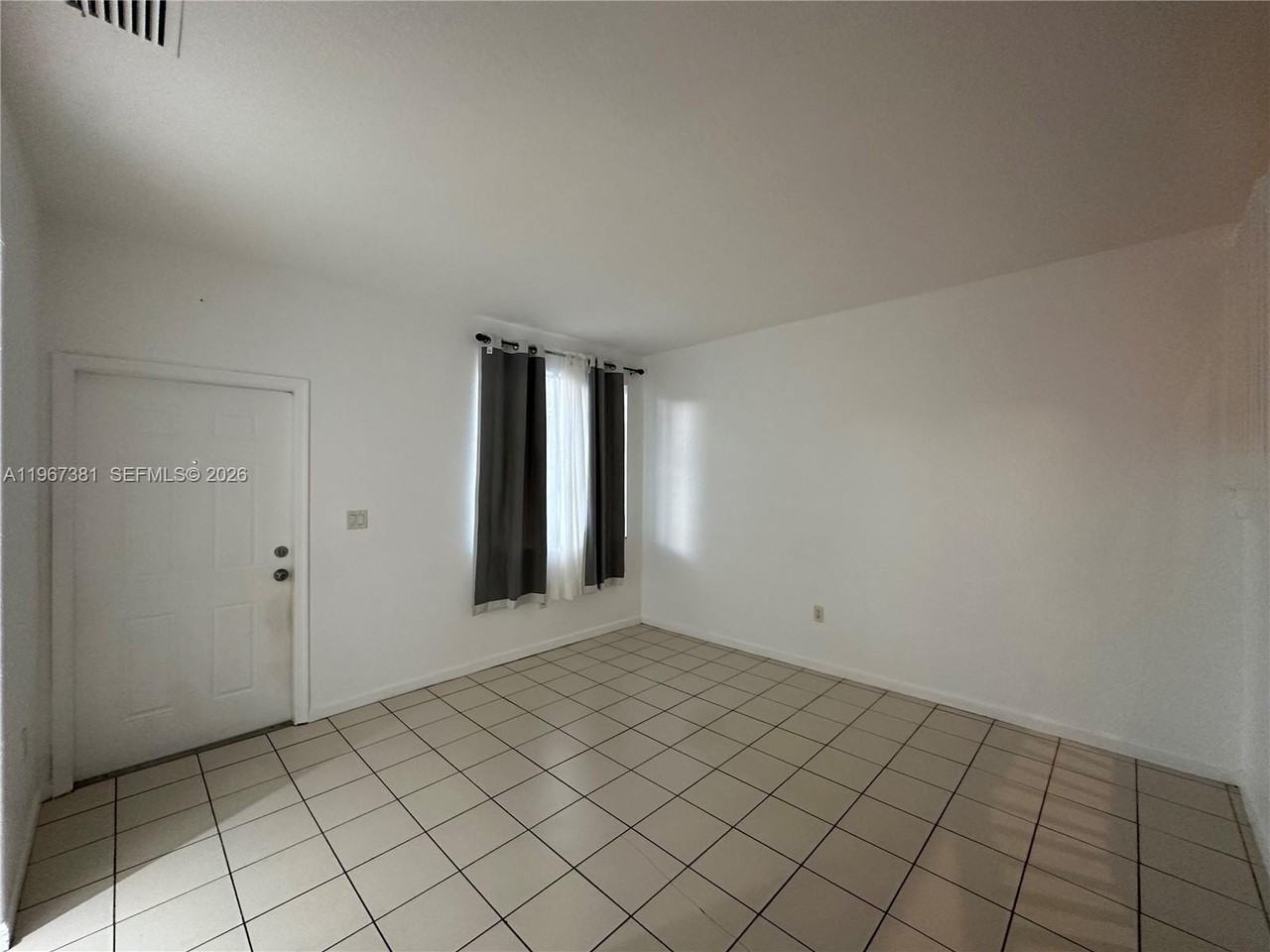 2615 Se 15th Pl #190 - Photo 2 of 27