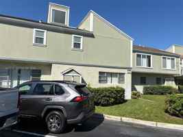 featured image of 8043 Lagos De Campo Blvd #F3