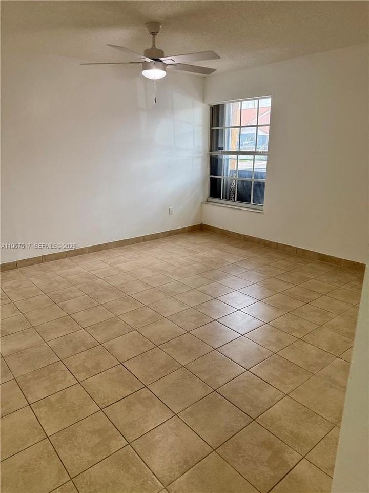 5900 W 21st Ct #NA - Photo 6 of 25