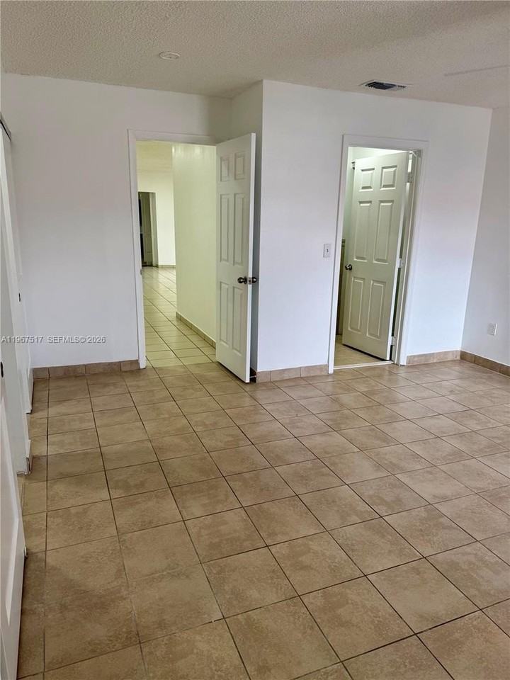 5900 W 21st Ct #NA - Photo 7 of 25