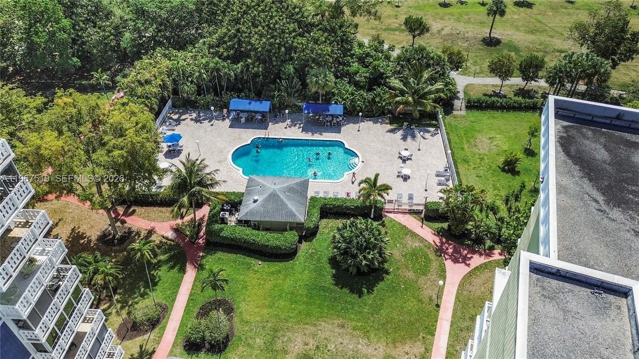 4400 Hillcrest Dr #720C - Photo 3 of 29