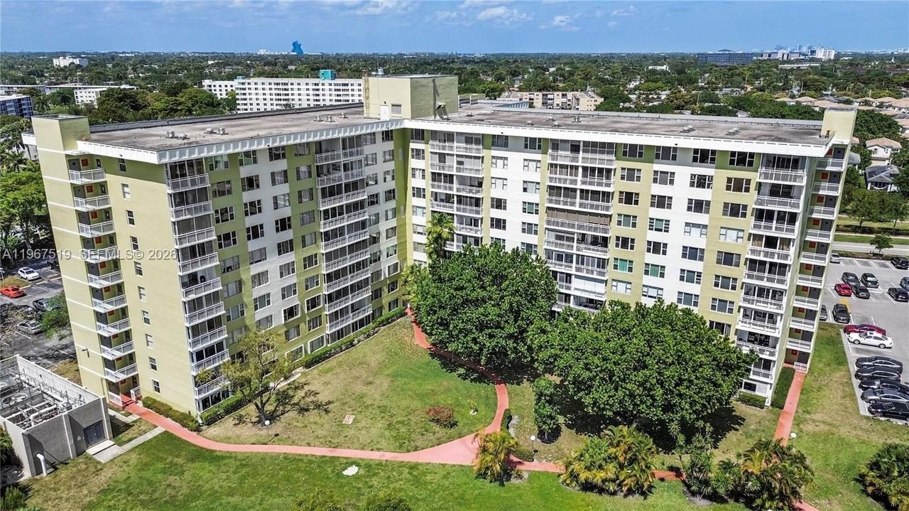 4400 Hillcrest Dr #720C - Photo 4 of 29