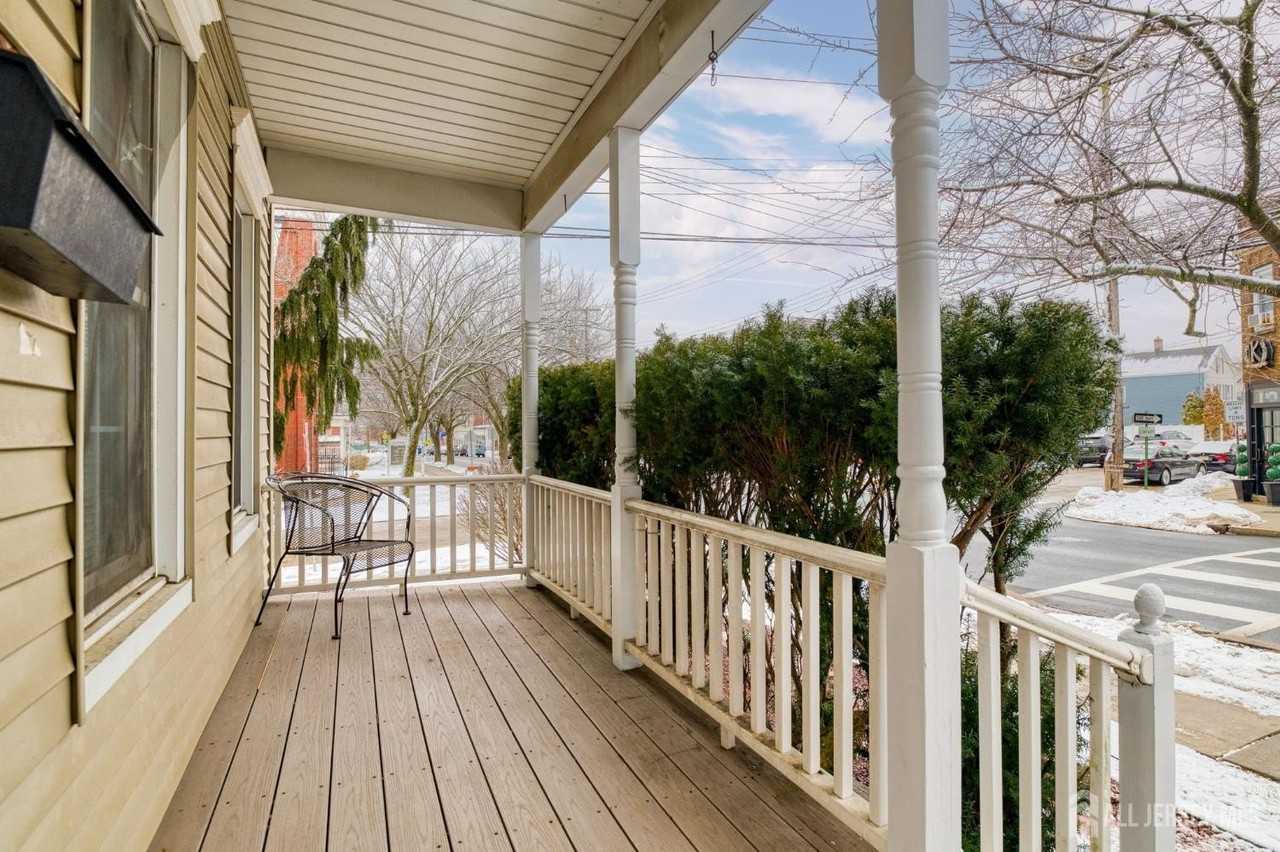 61 N Main St - Photo 2 of 22