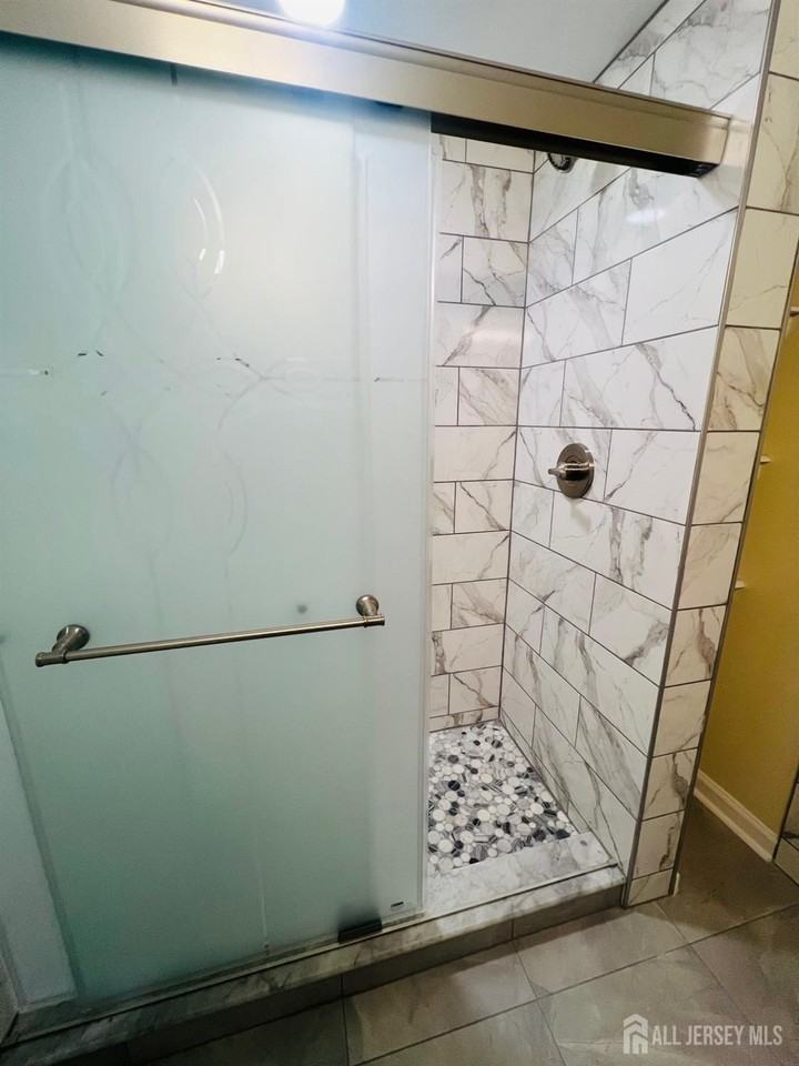 362 Lawrie St #2 - Photo 5 of 15