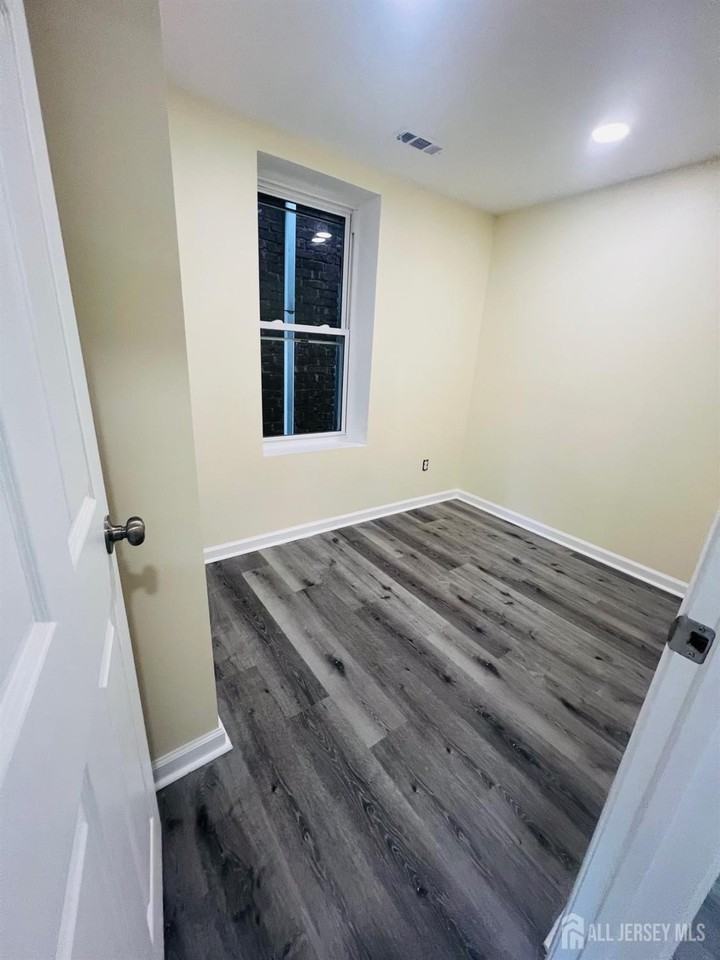 362 Lawrie St #2 - Photo 6 of 15