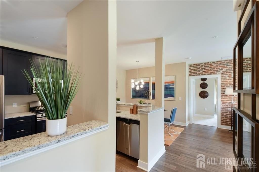 425 Tavern Rd - Photo 2 of 13