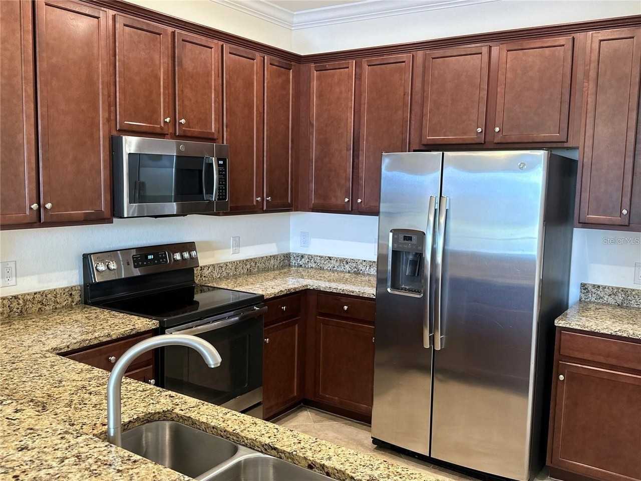 20248 Lagente Cir - Photo 4 of 19