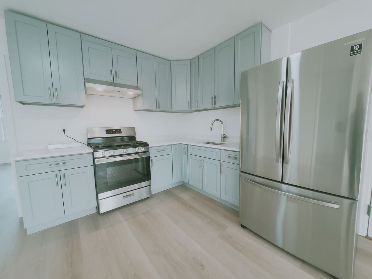 23 Madison Pl #2 - Photo 2 of 8