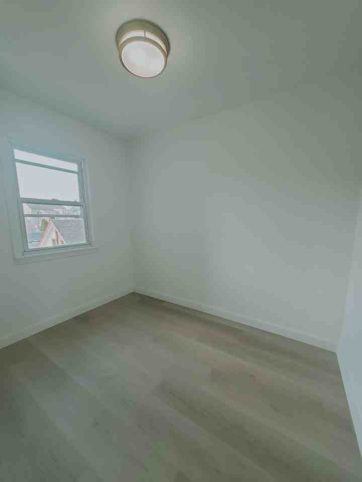 23 Madison Pl #2 - Photo 7 of 8