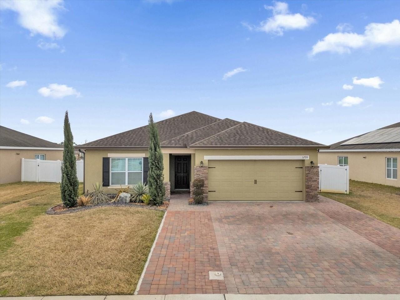 3799 Briarwood Estates Cir - Photo 2 of 33