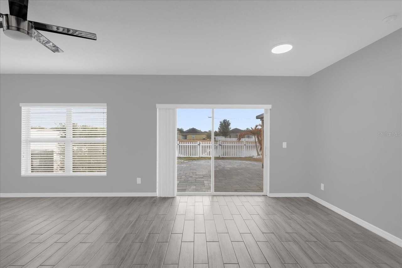 3799 Briarwood Estates Cir - Photo 6 of 33