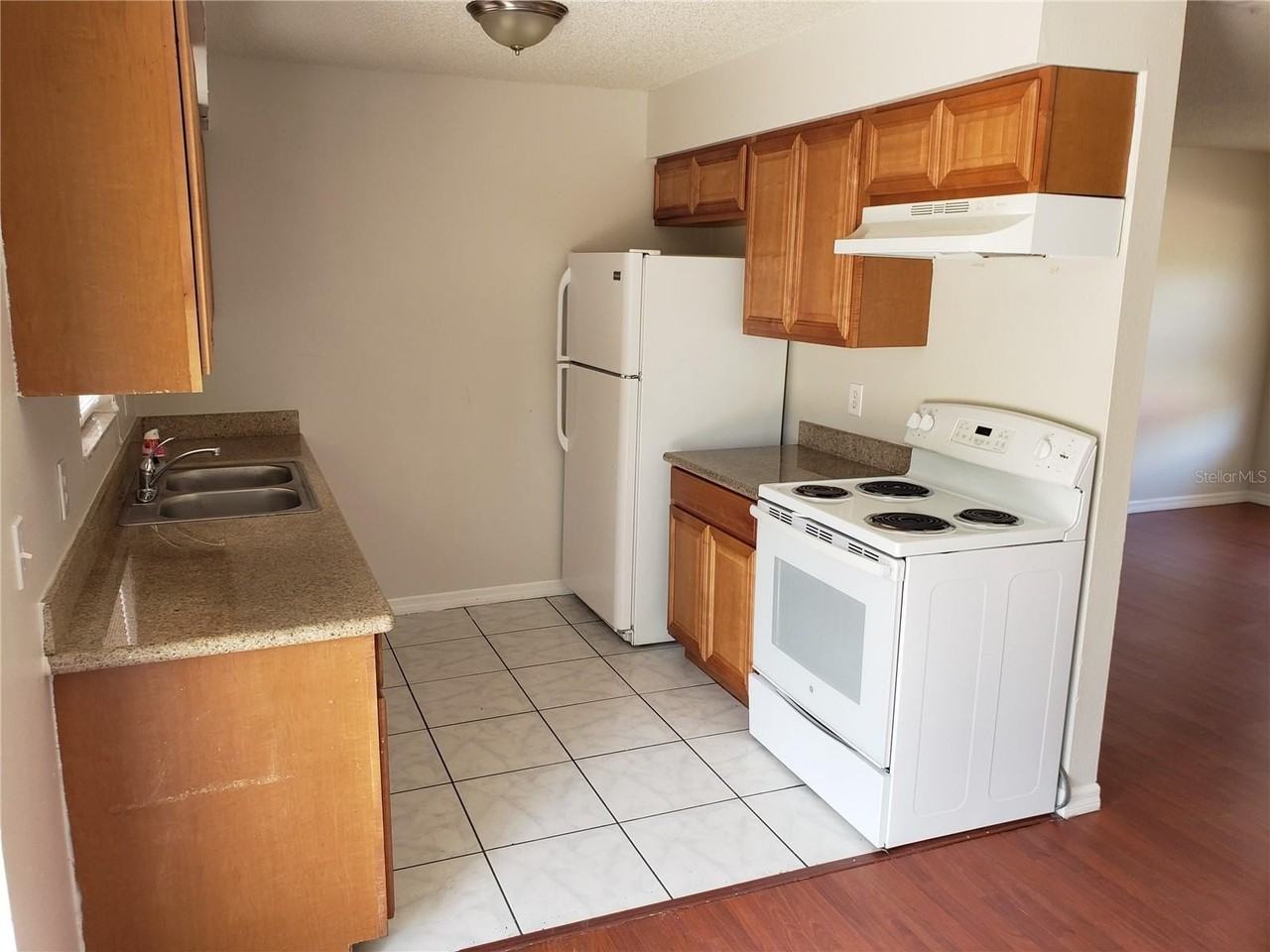 661 Gulliver Ave - Photo 2 of 4