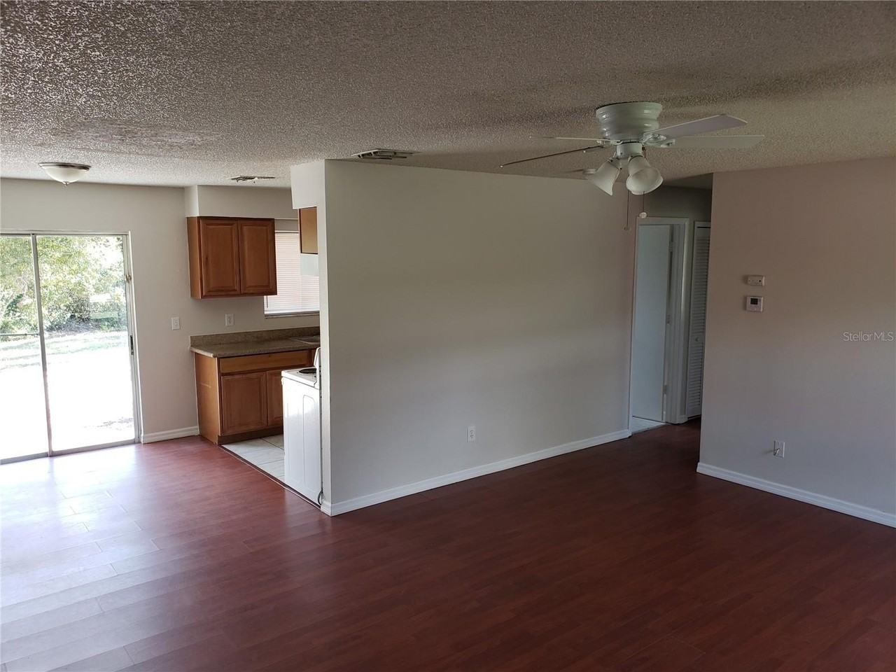 661 Gulliver Ave - Photo 3 of 4