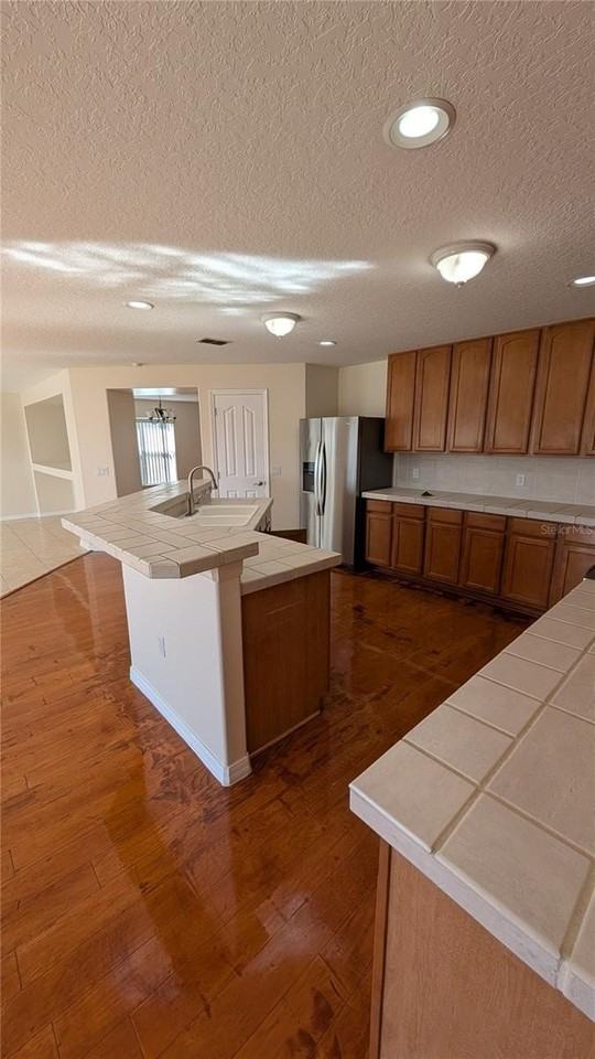 2724 Lyndscape St - Photo 4 of 16