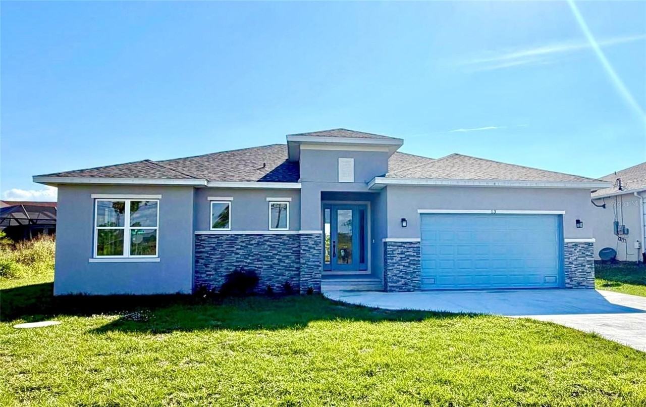 13 Lateen Sail Dr - Photo 2 of 32