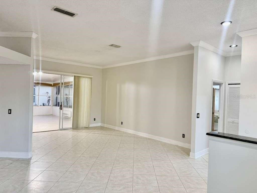 3520 Ocita Dr - Photo 3 of 24