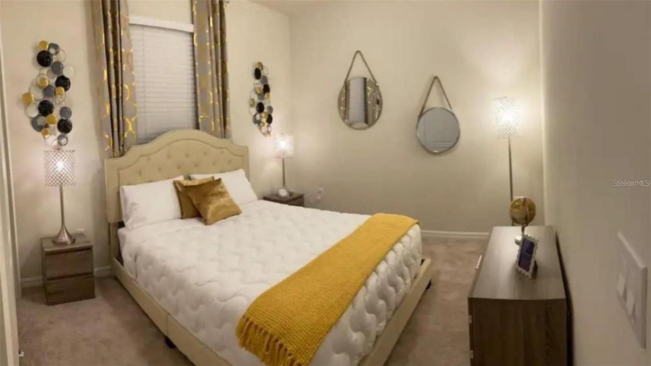 7132 Oakmoss Loop - Photo 2 of 20