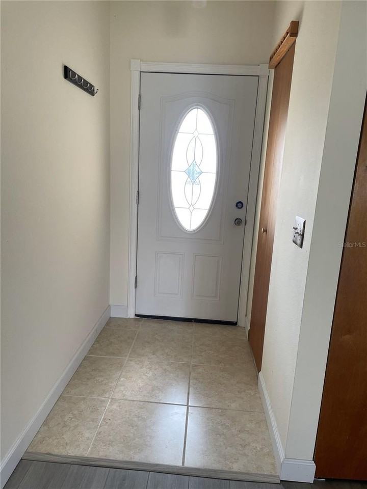 466 Flamingo Ct - Photo 2 of 13