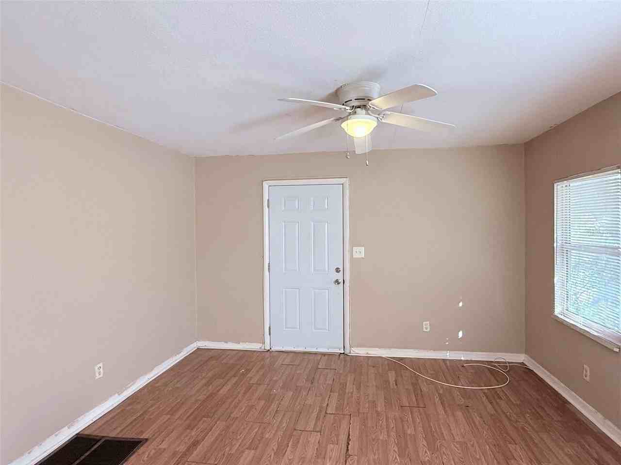 986 22nd Ave S #3 - Photo 4 of 20