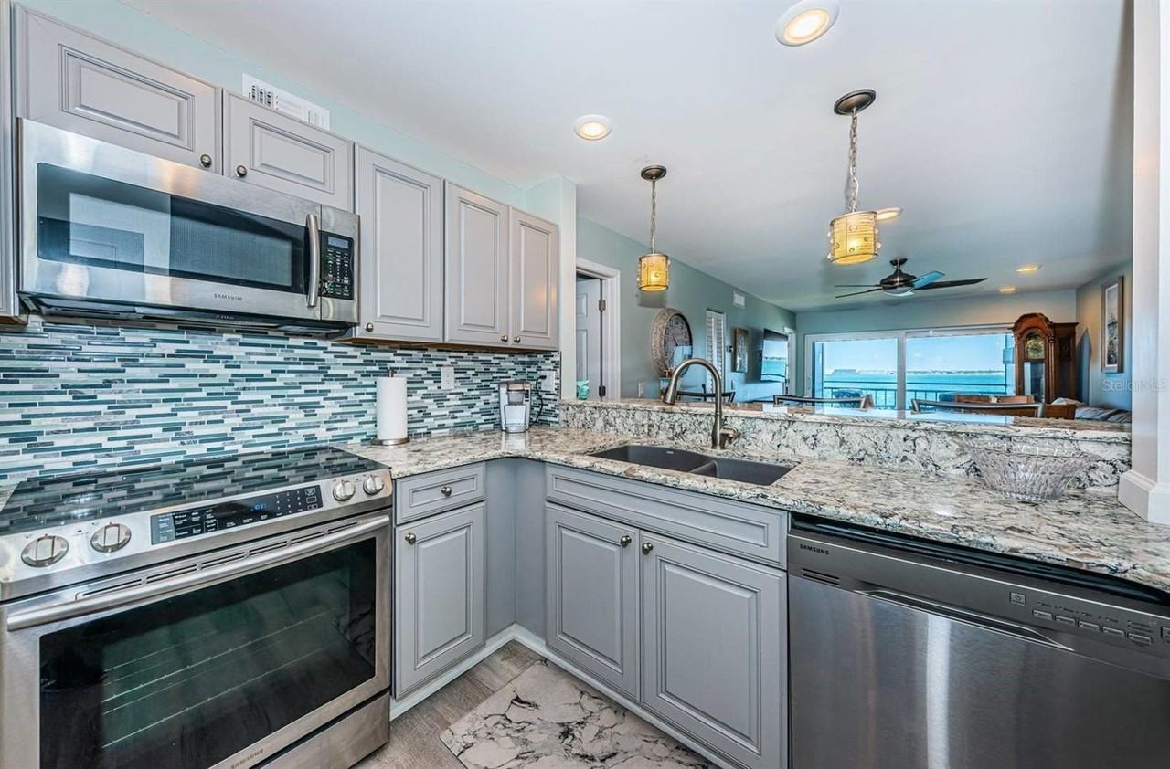 6265 Sun Blvd #309 - Photo 5 of 19