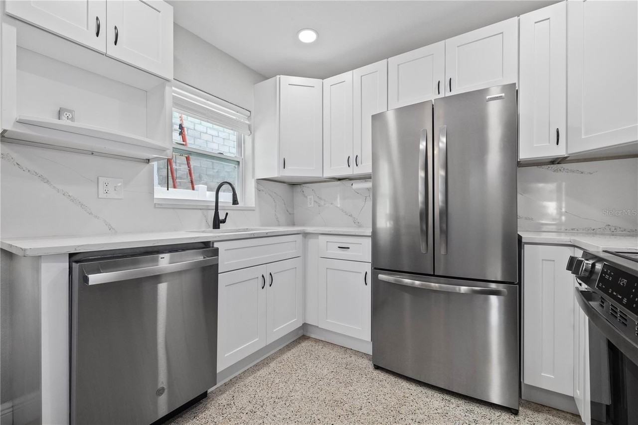 540 32nd St S - Photo 5 of 15