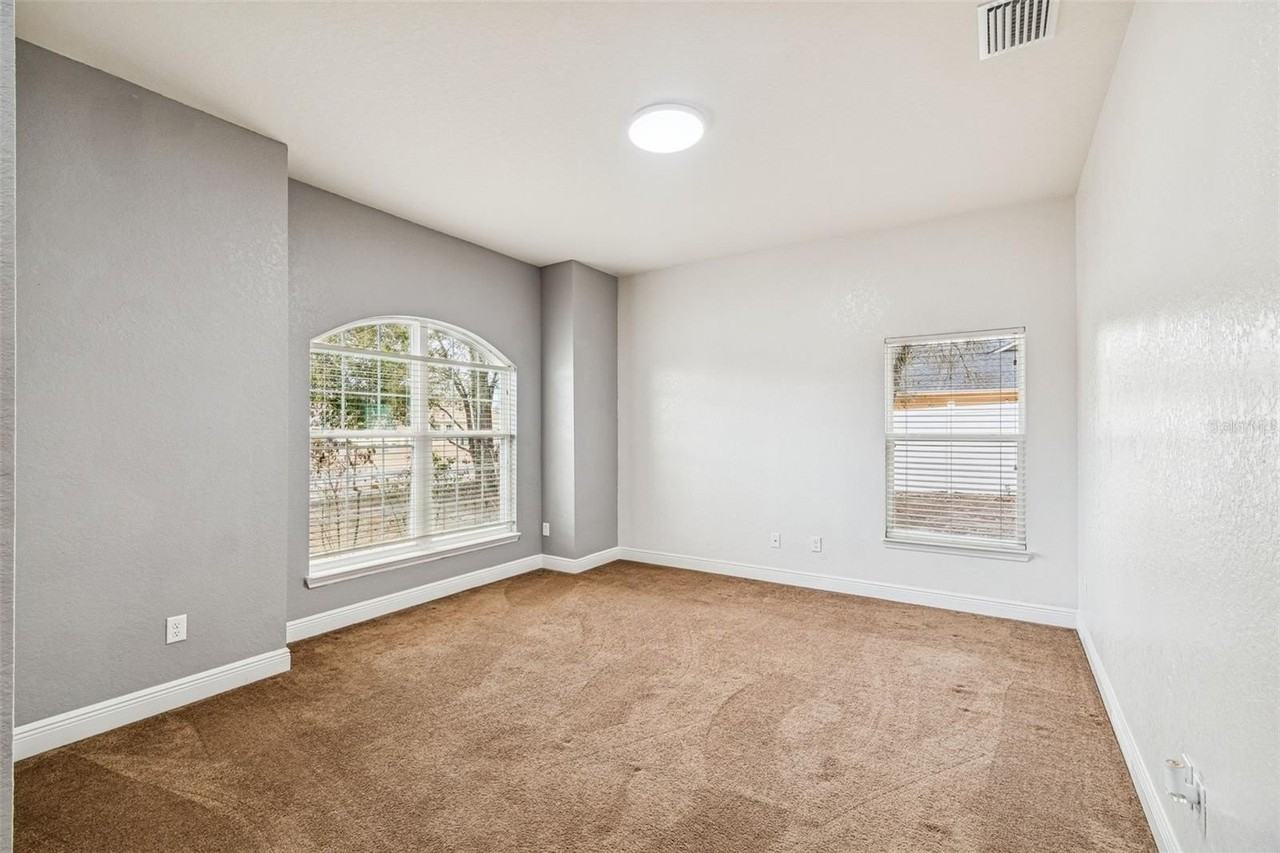 13070 Sigmund St - Photo 6 of 50