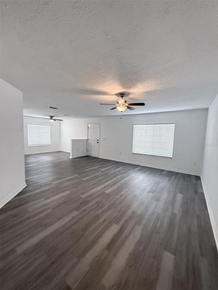 7328 E Bank Dr - Photo 4 of 20