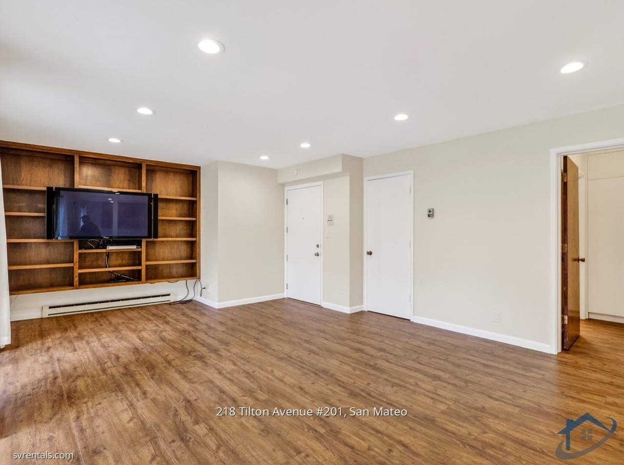 218 Tilton Ave - Photo 4 of 26