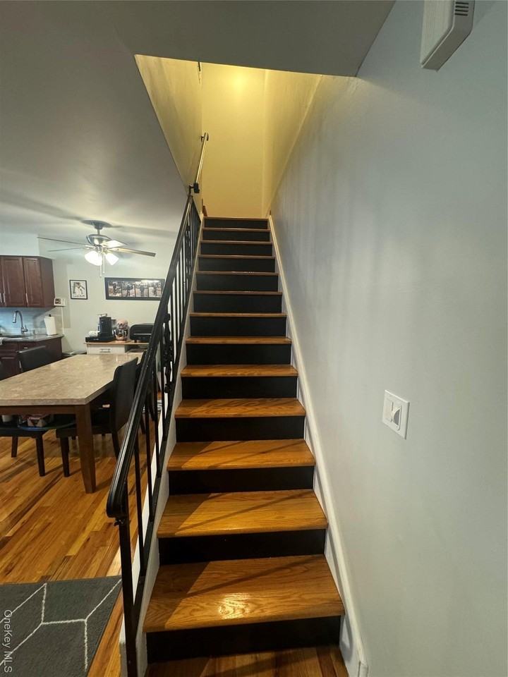 20 Main St Apt 7 #7 - Photo 6 of 13