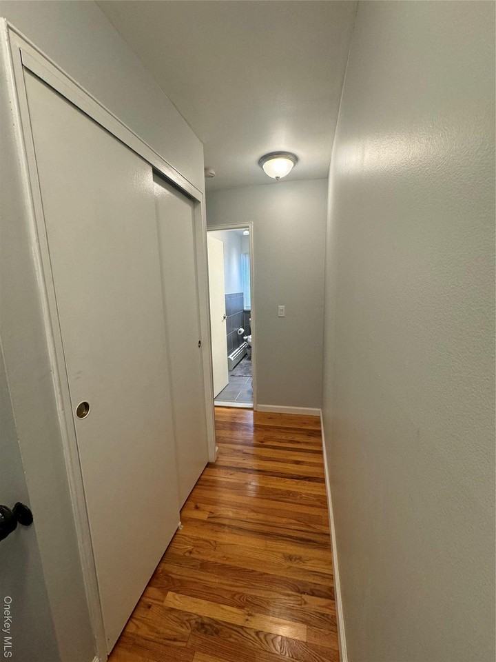 20 Main St Apt 7 #7 - Photo 7 of 13